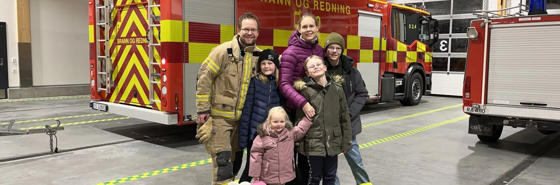 Familien Skogvang på brannstasjonen